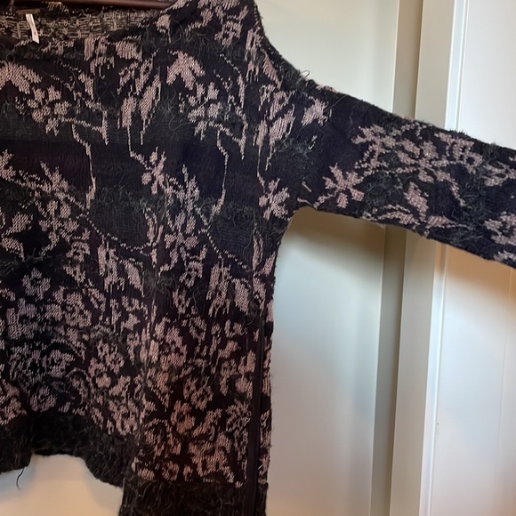 Free people cropped wide fit sweater - Picture 2 of 5